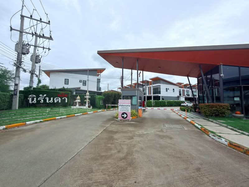 นิรันดา พลัส (Niranda Plus), Chon Buri (Pattaya), Nong Kakha, Phan Thong, Chon Buri (Pattaya), 2 Bedrooms, 100 sqm, Townhouse For Sale, by The Best Property ตาล, 500418646 - DDproperty.com