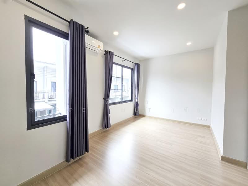 Britania Wongwaen-Hathairat, Pathum Thani, Hathairat Road, Bung Kham Proi, Lam Luk Ka, Pathum Thani, 2 Bedrooms, 110 sqm, Single Detached House For Sale, by รพีร์ทัธ Rhapeethut (ทัธ), 500418679 - DDproperty.com
