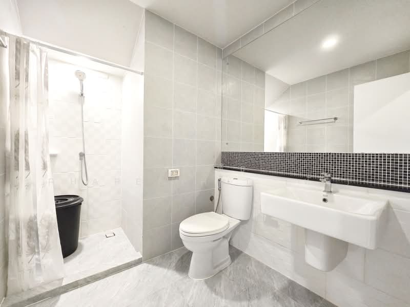 Britania Wongwaen-Hathairat, Pathum Thani, Hathairat Road, Bung Kham Proi, Lam Luk Ka, Pathum Thani, 2 Bedrooms, 110 sqm, Single Detached House For Sale, by รพีร์ทัธ Rhapeethut (ทัธ), 500418679 - DDproperty.com