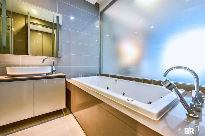 M Silom, Bangkok, 26 Narathiwas Ratchanakarin Road, Suriyawong, Bang Rak, Bangkok, 1 Bedroom, 59 sqm, Condo For Rent, by Nicha Peerakittikul, 500418710 - DDproperty.com