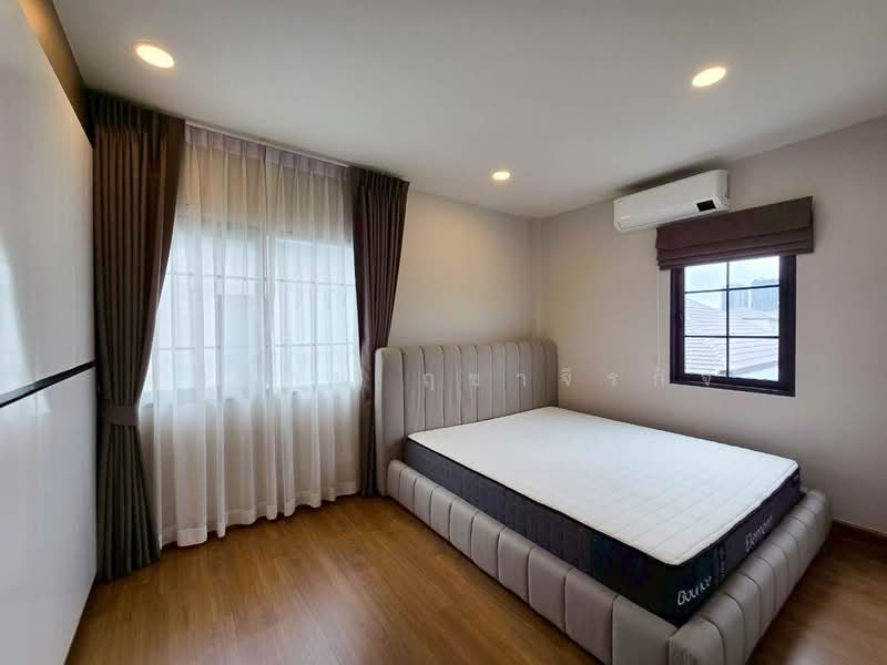 Centro Bangna, Samut Prakan, 111 Soi 3, Bang Kaeo, Bang Plee, Samut Prakan, 4 Bedrooms, 235 sqm, Single Detached House For Rent, by Somchai Ruechajirakit, 500418748 - DDproperty.com