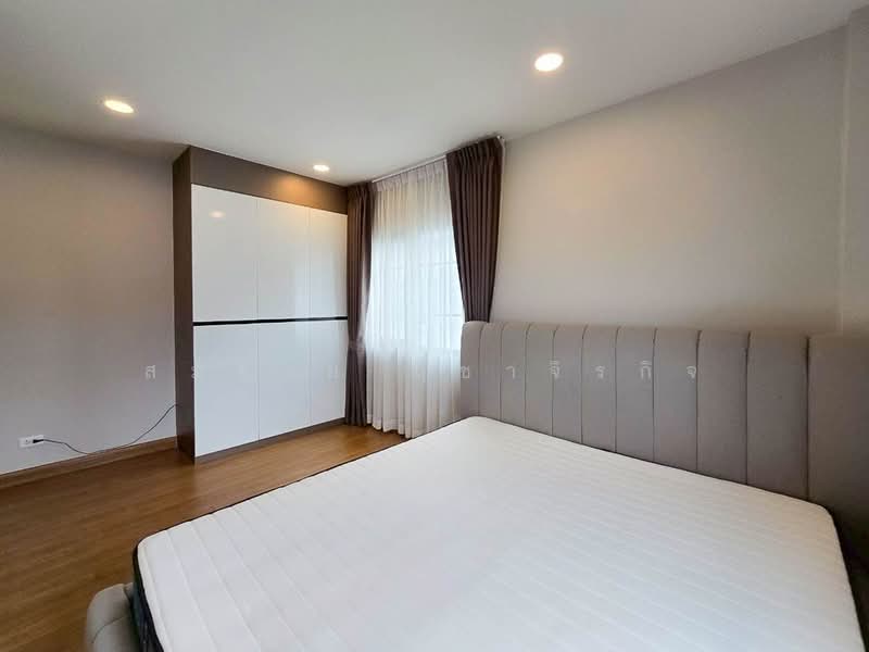 Centro Bangna, Samut Prakan, 111 Soi 3, Bang Kaeo, Bang Plee, Samut Prakan, 4 Bedrooms, 235 sqm, Single Detached House For Rent, by Somchai Ruechajirakit, 500418748 - DDproperty.com
