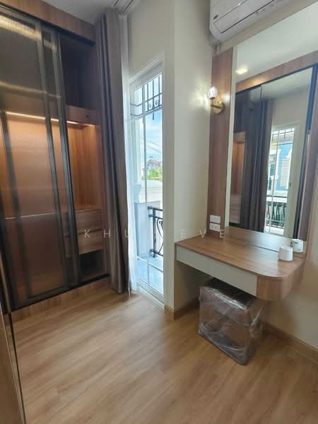 Golden Town Bangna km.5, Samut Prakan, Buanakarin, Bang Kaeo, Bang Plee, Samut Prakan, 2 Bedrooms, 100 sqm, Townhouse For Rent, by Khun Eve, 500418773 - DDproperty.com