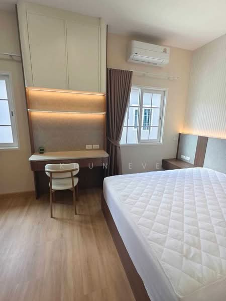 Golden Town Bangna km.5 : โกลเด้น ทาวน์ บางนา กม.5, สมุทรปราการ, บัวนครินทร์, บางแก้ว, บางพลี, สมุทรปราการ, 100 ตร.ม., ทาวน์เฮ้าส์ ให้เช่า, โดย Khun Eve, 500418773 - DDproperty.com