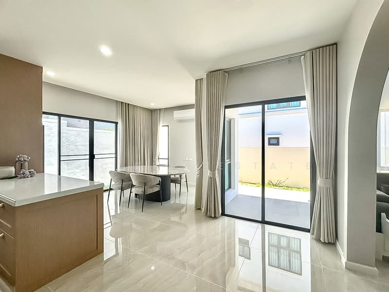 Luxury House for Sale Nong Pla Lai East Pattaya 4Bedroom, Chon Buri (Pattaya), Bang Lamung, Bang Lamung (Pattaya), Chon Buri (Pattaya), 4 Bedrooms, 221 sqm, Single Detached House For Sale, by PLC real estate, 500418775 - DDproperty.com