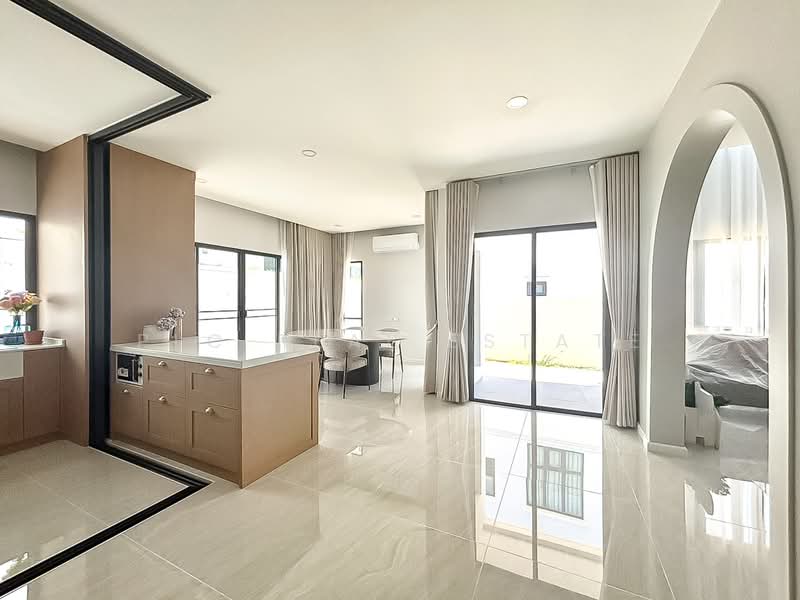 Luxury House for Sale Nong Pla Lai East Pattaya 4Bedroom, Chon Buri (Pattaya), Bang Lamung, Bang Lamung (Pattaya), Chon Buri (Pattaya), 4 Bedrooms, 221 sqm, Single Detached House For Sale, by PLC real estate, 500418775 - DDproperty.com