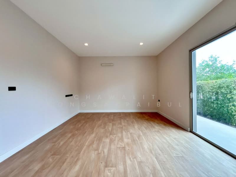 Bangkok Boulevard Signature Chaengwattana, Nonthaburi, No. 3030 Chaiyaphruek Rd., Bang Tanai, Pak Kret, Nonthaburi, 4 Bedrooms, 538 sqm, Single Detached House For Sale, by CHAWALIT KONGSAKPAIBUL, 500418831 - DDproperty.com