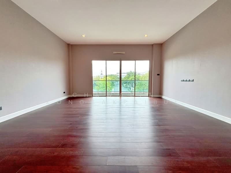 Bangkok Boulevard Signature Chaengwattana, Nonthaburi, No. 3030 Chaiyaphruek Rd., Bang Tanai, Pak Kret, Nonthaburi, 4 Bedrooms, 538 sqm, Single Detached House For Sale, by CHAWALIT KONGSAKPAIBUL, 500418831 - DDproperty.com