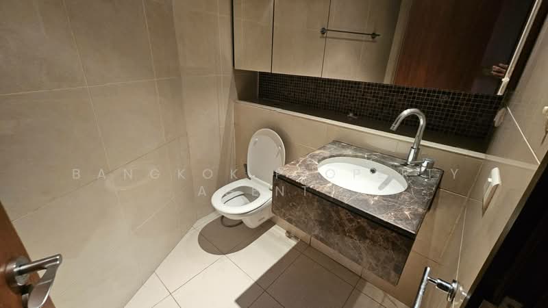 The Lakes, Bangkok, 123 Ratchadaphisek Road, Khlong Toei, Bangkok, 3 Bedrooms, 142 sqm, Condo For Rent, by BANGKOK PROPERTY AGENTS, 500418835 - DDproperty.com