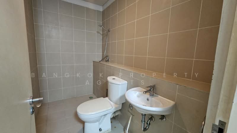 The Lakes, Bangkok, 123 Ratchadaphisek Road, Khlong Toei, Bangkok, 3 Bedrooms, 142 sqm, Condo For Rent, by BANGKOK PROPERTY AGENTS, 500418835 - DDproperty.com
