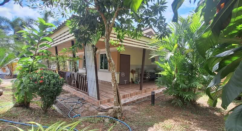บ้านเดี่ยวพร้อมที่ดินท่าเรือ นครศรีธรรมราช, Nakhon Si Thammarat, Tha Rua, Muang Nakhon Sri Thammarat, Nakhon Si Thammarat, 1 Bedroom, 150 sqm, Single Detached House For Sale, by The Best Property เบล, 500418848 - DDproperty.com