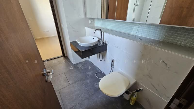 The Lakes, Bangkok, 123 Ratchadaphisek Road, Khlong Toei, Bangkok, 3 Bedrooms, 142 sqm, Condo For Rent, by BANGKOK PROPERTY AGENTS, 500418872 - DDproperty.com