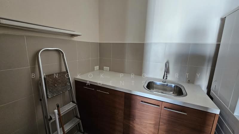 The Lakes, Bangkok, 123 Ratchadaphisek Road, Khlong Toei, Bangkok, 3 Bedrooms, 142 sqm, Condo For Rent, by BANGKOK PROPERTY AGENTS, 500418872 - DDproperty.com