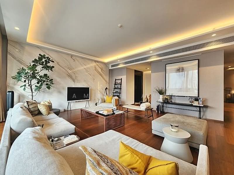 The Estelle Phrom Phong, Bangkok, 131 Soi Sukhumvit 26, Khong Tan, Khlong Toei, Bangkok, 4 Bedrooms, 229 sqm, Condo For Rent, by Muhammad-ameen Waeyusoh, 500418877 - DDproperty.com