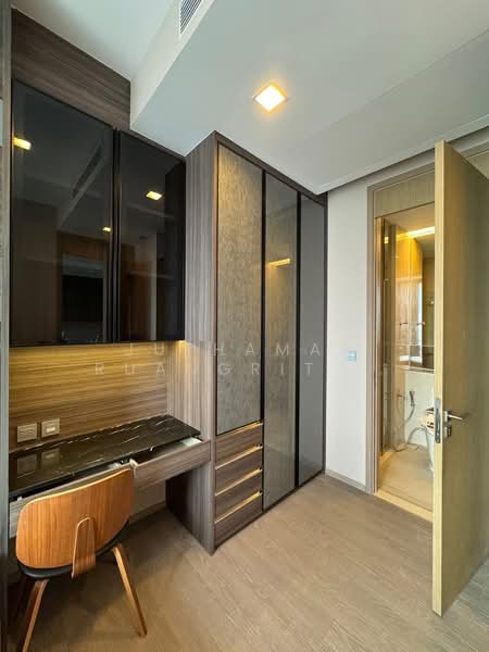 The Esse Asoke, Bangkok, 333 Soi Sukhumvit 21, Sukhumvit Road, Khlongtoei Nua, Watthana, Bangkok, 2 Bedrooms, 75 sqm, Condo For Rent, by The Grand Estate JP Co., Ltd., 500418988 - DDproperty.com
