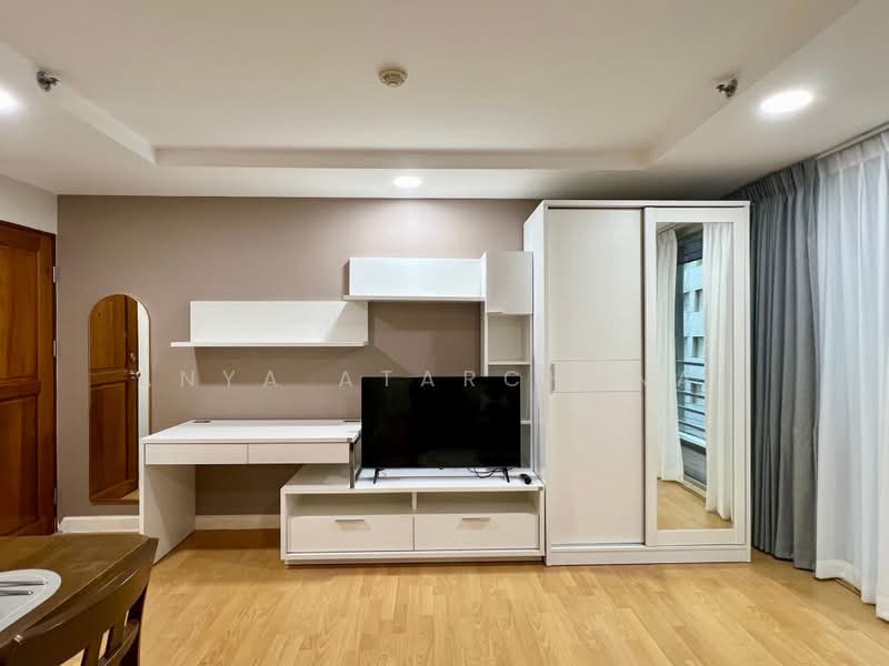 The Master Sathorn Executive, Bangkok, 79/1 Krung Thon Buri Road, Khlong Ton Sai, Khlong San, Bangkok, 1 Bedroom, 53 sqm, Condo For Rent, by Anya Atarchanai, 500419052 - DDproperty.com