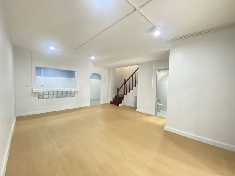 Pruksa 10, Nonthaburi, Bang Kruai - Sai Noi Road, Sai Noi, Nonthaburi, 3 Bedrooms, 114 sqm, Townhouse For Sale, by Supaporn Sekajarn, 500419069 - DDproperty.com