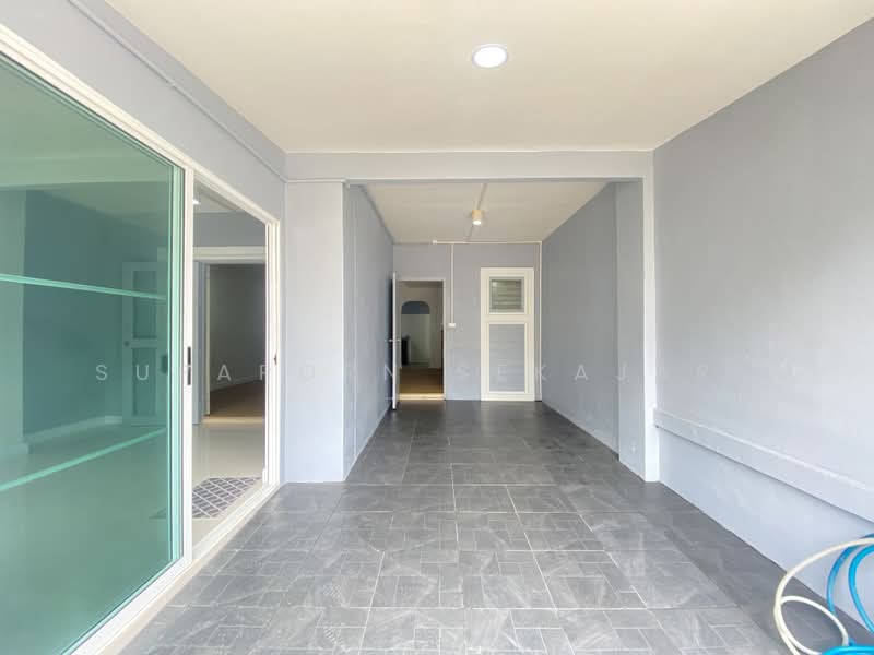 Pruksa 10, Nonthaburi, Bang Kruai - Sai Noi Road, Sai Noi, Nonthaburi, 3 Bedrooms, 114 sqm, Townhouse For Sale, by Supaporn Sekajarn, 500419069 - DDproperty.com