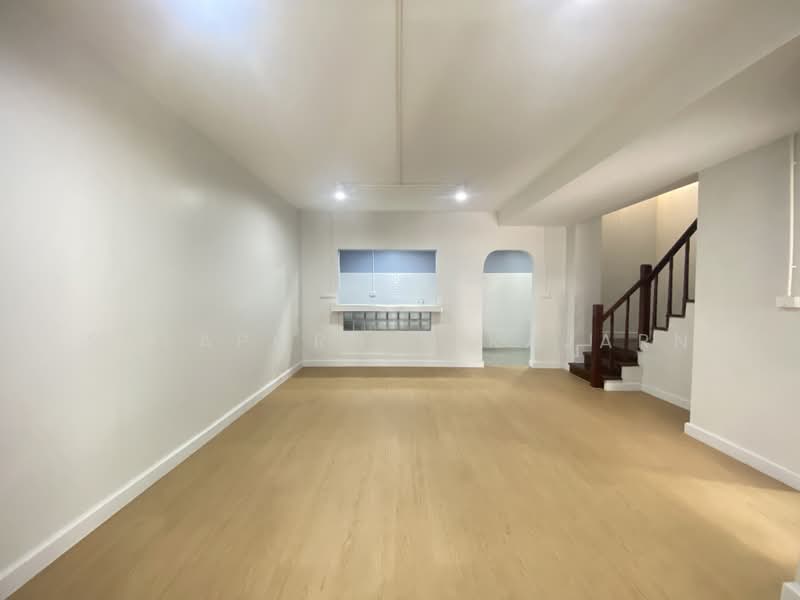 Pruksa 10, Nonthaburi, Bang Kruai - Sai Noi Road, Sai Noi, Nonthaburi, 3 Bedrooms, 114 sqm, Townhouse For Sale, by Supaporn Sekajarn, 500419069 - DDproperty.com