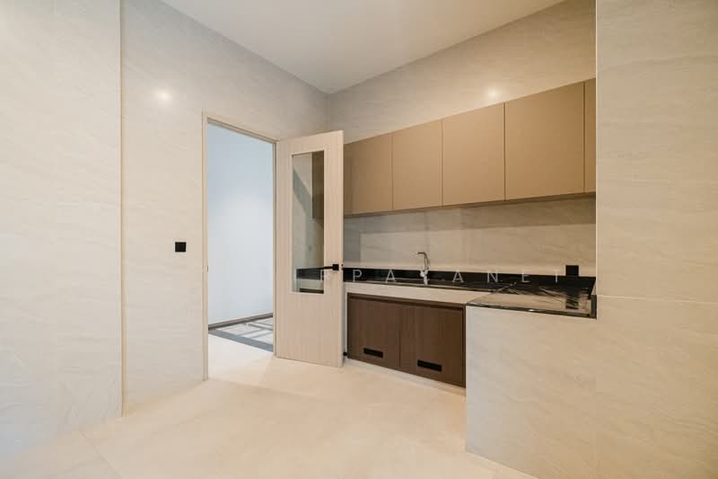 SMYTH'S Kaset-Nawamin, Bangkok, Prasert Manukit Road, Lat Phrao, Bangkok, 4 Bedrooms, 806 sqm, Single Detached House For Sale, by Kay Tippayanet, 500419085 - DDproperty.com