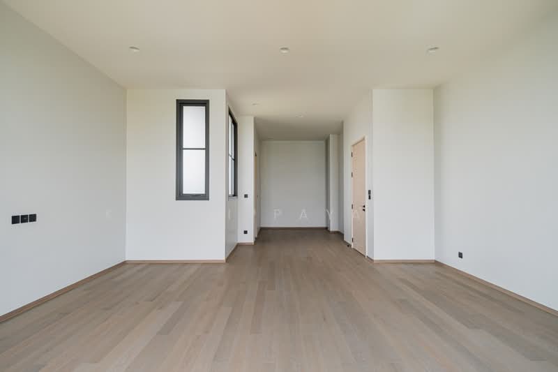 SMYTH'S Kaset-Nawamin, Bangkok, Prasert Manukit Road, Lat Phrao, Bangkok, 4 Bedrooms, 806 sqm, Single Detached House For Sale, by Kay Tippayanet, 500419085 - DDproperty.com