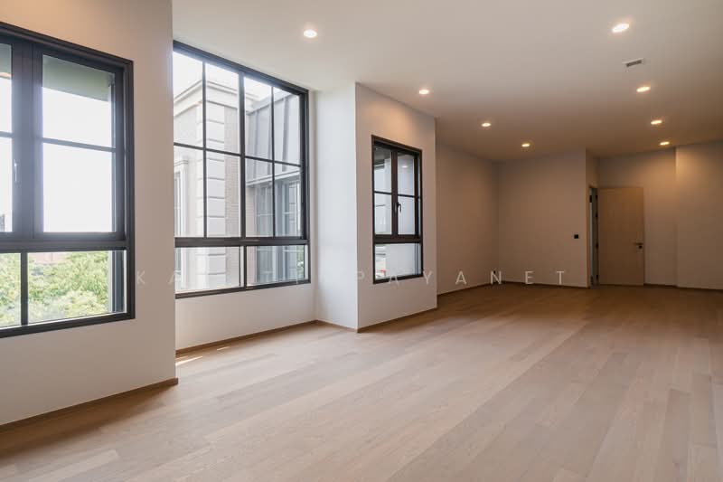SMYTH'S Kaset-Nawamin, Bangkok, Prasert Manukit Road, Lat Phrao, Bangkok, 4 Bedrooms, 806 sqm, Single Detached House For Sale, by Kay Tippayanet, 500419085 - DDproperty.com
