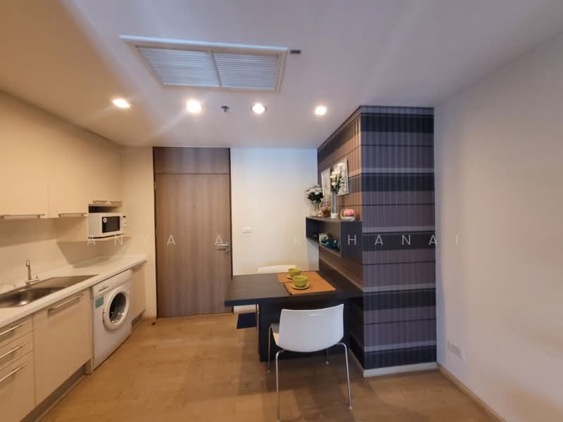 Noble Remix, Bangkok, 772 Soi Sukhumvit 36, Sukhumvit Road, Khong Tan, Khlong Toei, Bangkok, 1 Bedroom, 45 sqm, Condo For Rent, by Anya Atarchanai, 500419097 - DDproperty.com