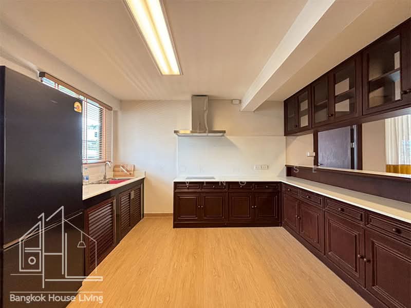 G.S. Housing, Bangkok, Sukhumvit 47, Khlongtoei Nua, Watthana, Bangkok, 2 Bedrooms, 180 sqm, Condo For Rent, by Bangkok House Living, 500419148 - DDproperty.com