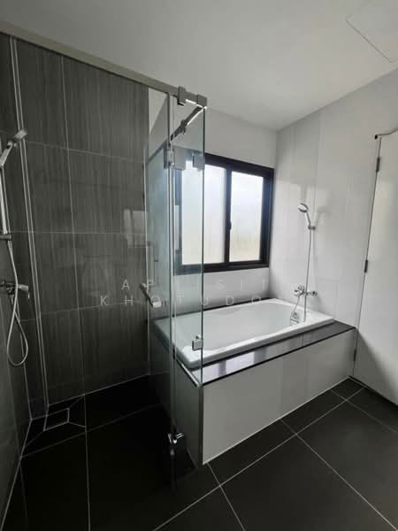 The City Ekkamai-Ladprao, Bangkok, Pradit Manutham Road, Phlapphla, Wang Thonglang, Bangkok, 4 Bedrooms, 337 sqm, Single Detached House For Rent, by Aphisit Khotudon, 500419167 - DDproperty.com