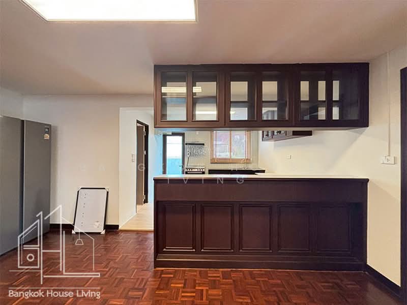 G.S. Housing, Bangkok, Sukhumvit 47, Khlongtoei Nua, Watthana, Bangkok, 3 Bedrooms, 200 sqm, Condo For Rent, by Bangkok House Living, 500419194 - DDproperty.com
