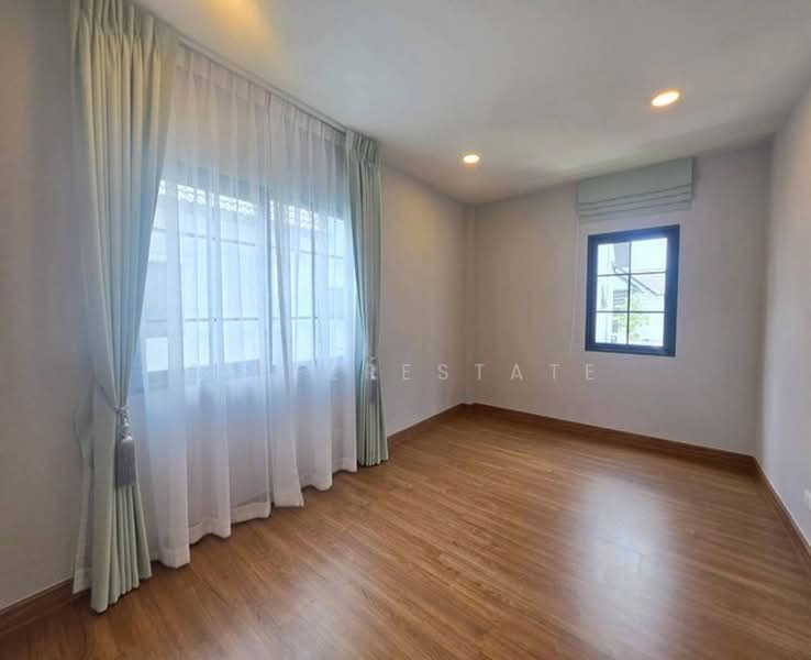 Centro Bangna, Samut Prakan, 111 Soi 3, Bang Kaeo, Bang Plee, Samut Prakan, 4 Bedrooms, 230 sqm, Single Detached House For Rent, by DifferEstate, 500419208 - DDproperty.com