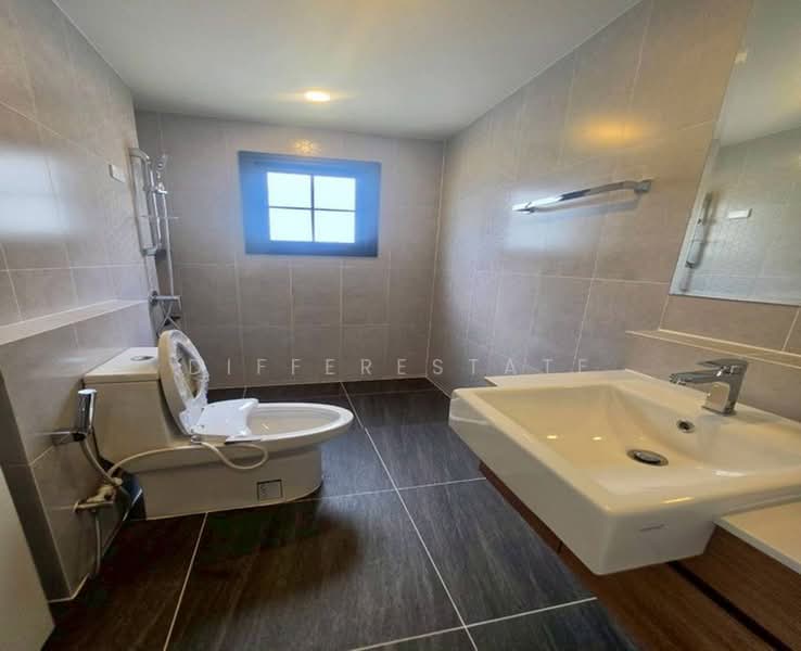 Centro Bangna, Samut Prakan, 111 Soi 3, Bang Kaeo, Bang Plee, Samut Prakan, 4 Bedrooms, 230 sqm, Single Detached House For Rent, by DifferEstate, 500419208 - DDproperty.com