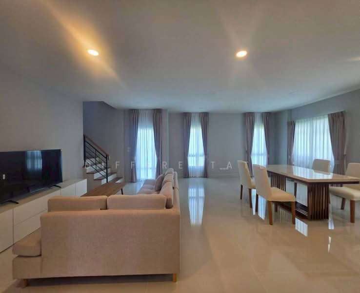 Centro Bangna, Samut Prakan, 111 Soi 3, Bang Kaeo, Bang Plee, Samut Prakan, 4 Bedrooms, 230 sqm, Single Detached House For Rent, by DifferEstate, 500419208 - DDproperty.com