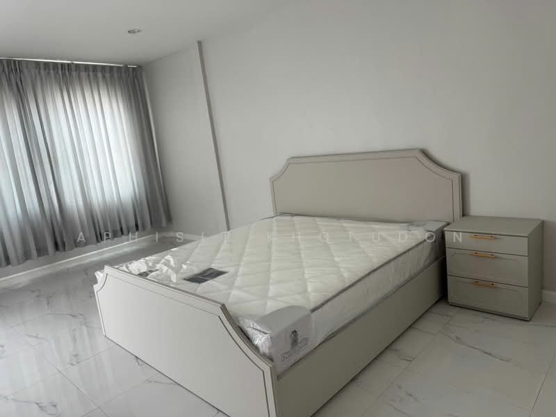 2-BR Townhouse, Bangkok, Bang Chak, Phra Khanong, Bangkok, 2 Bedrooms, 100 sqm, Townhouse For Rent, by Aphisit Khotudon, 500419210 - DDproperty.com