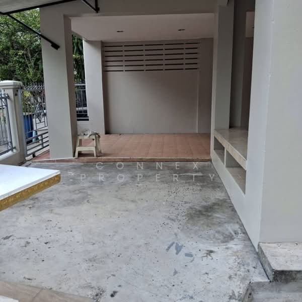 Sriwara Town in Town, Bangkok, Sriwara Road, Phlapphla, Wang Thonglang, Bangkok, 4 Bedrooms, 200 sqm, Townhouse For Rent, by Connex Property, 500419222 - DDproperty.com