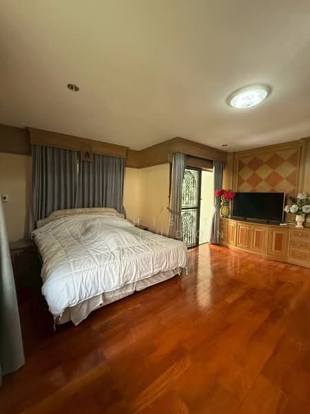 Moobaan Tararom Huamark, Bangkok, Tararom Huamark Soi 1, Phlapphla, Wang Thonglang, Bangkok, 3 Bedrooms, 240 sqm, Single Detached House For Rent, by Aphisit Khotudon, 500419224 - DDproperty.com