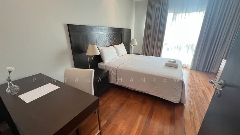Royal Residence Park, Bangkok, 99 Royal Resident Park Lumphini, Lumphini, Pathum Wan, Bangkok, 4 Bedrooms, 275 sqm, Condo For Rent, by Pinyada Hantewee, 500419261 - DDproperty.com