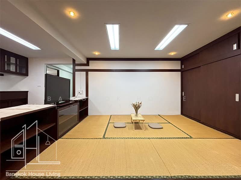 G.S. Housing, Bangkok, Sukhumvit 47, Khlongtoei Nua, Watthana, Bangkok, 2 Bedrooms, 180 sqm, Condo For Rent, by Bangkok House Living, 500419265 - DDproperty.com