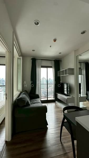 Wyne Sukhumvit, Bangkok, 1120 Sukhumvit Road, Phra Kanong, Khlong Toei, Bangkok, 1 Bedroom, 30 sqm, Condo For Rent, by Aphisit Khotudon, 500419318 - DDproperty.com