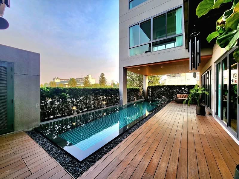 ขายอาคารพักอาศัยใจกลางสุขุมวิท71 เหมาะทำคลินิกเสริมความงามหรือโฮมออฟฟิศ, กรุงเทพ, สุขุมวิท, คลองตันเหนือ, วัฒนา, กรุงเทพ, 1,400 ตร.ม., สำนักงาน ขาย, โดย Acute Realty Partner Co.,Ltd., 500419363 - DDproperty.com