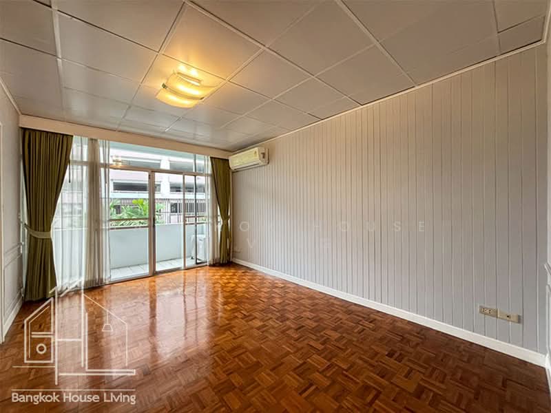 Aramvej Apartment : อร่ามเวศน์ อพาร์ทเม้นท์, กรุงเทพ, 181 ซอย สุขุมวิท 49/11, คลองตันเหนือ, วัฒนา, กรุงเทพ, 260 ตร.ม., คอนโด ให้เช่า, โดย Bangkok House Living, 500419376 - DDproperty.com
