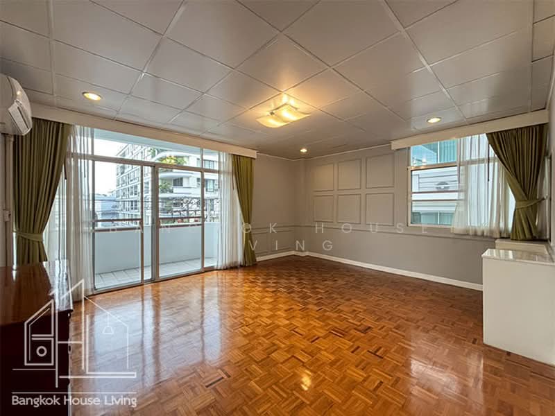Aramvej Apartment : อร่ามเวศน์ อพาร์ทเม้นท์, กรุงเทพ, 181 ซอย สุขุมวิท 49/11, คลองตันเหนือ, วัฒนา, กรุงเทพ, 260 ตร.ม., คอนโด ให้เช่า, โดย Bangkok House Living, 500419376 - DDproperty.com
