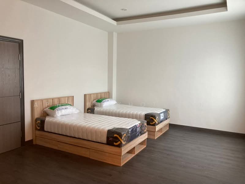 undefined, Bangkok, Phra Kanong Nua, Watthana, Bangkok, 4 Bedrooms, 330 sqm, Single Detached House For Rent, by Aphisit Khotudon, 500419395 - DDproperty.com
