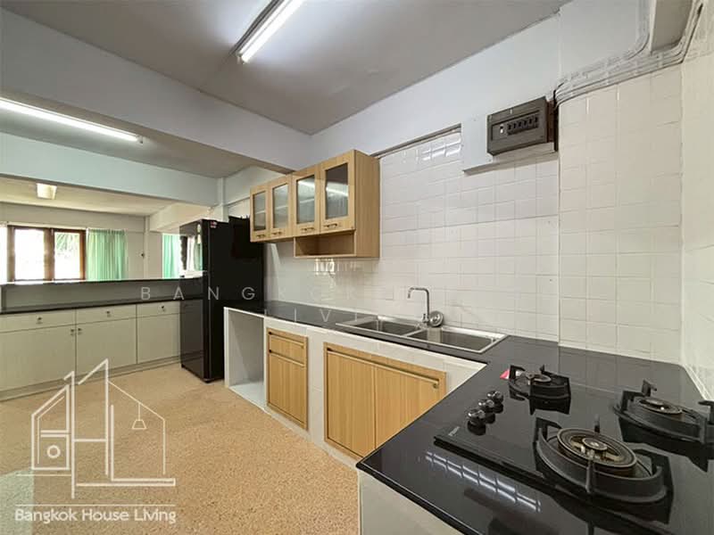 G.S.Mansion, Bangkok, 1 Sukhumvit 35 Alley, Khlong Tan Nua, Watthana, Bangkok, 2 Bedrooms, 180 sqm, Condo For Rent, by Bangkok House Living, 500419401 - DDproperty.com
