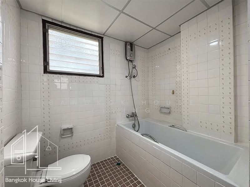 G.S.Mansion, Bangkok, 1 Sukhumvit 35 Alley, Khlong Tan Nua, Watthana, Bangkok, 2 Bedrooms, 180 sqm, Condo For Rent, by Bangkok House Living, 500419401 - DDproperty.com