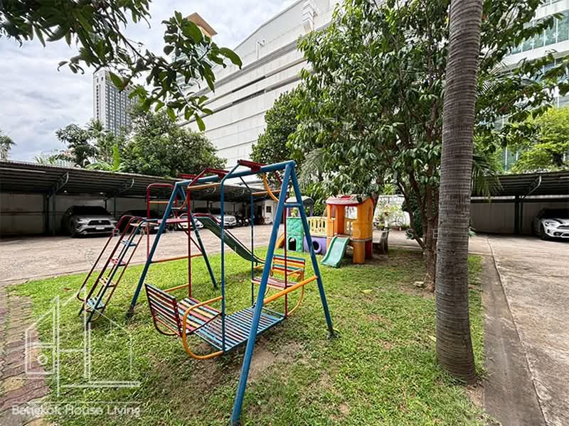 G.S.Mansion, Bangkok, 1 Sukhumvit 35 Alley, Khlong Tan Nua, Watthana, Bangkok, 2 Bedrooms, 180 sqm, Condo For Rent, by Bangkok House Living, 500419401 - DDproperty.com