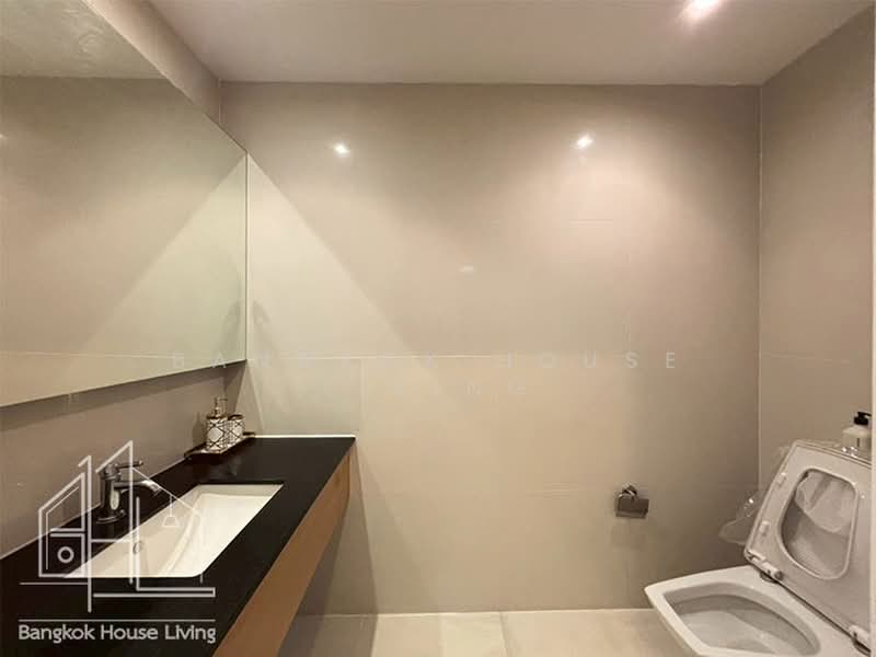 Baan Sawasdee, Bangkok, 42-1 Soi Sukhumvit 31, Khlongtoei Nua, Watthana, Bangkok, 3 Bedrooms, 278 sqm, Condo For Rent, by Bangkok House Living, 500419442 - DDproperty.com