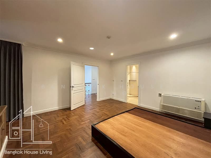 Baan Sawasdee, Bangkok, 42-1 Soi Sukhumvit 31, Khlongtoei Nua, Watthana, Bangkok, 3 Bedrooms, 278 sqm, Condo For Rent, by Bangkok House Living, 500419442 - DDproperty.com