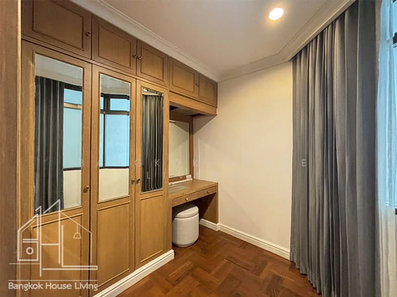 Baan Sawasdee, Bangkok, 42-1 Soi Sukhumvit 31, Khlongtoei Nua, Watthana, Bangkok, 3 Bedrooms, 278 sqm, Condo For Rent, by Bangkok House Living, 500419442 - DDproperty.com