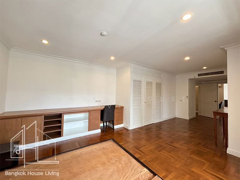 Baan Sawasdee, Bangkok, 42-1 Soi Sukhumvit 31, Khlongtoei Nua, Watthana, Bangkok, 3 Bedrooms, 278 sqm, Condo For Rent, by Bangkok House Living, 500419442 - DDproperty.com